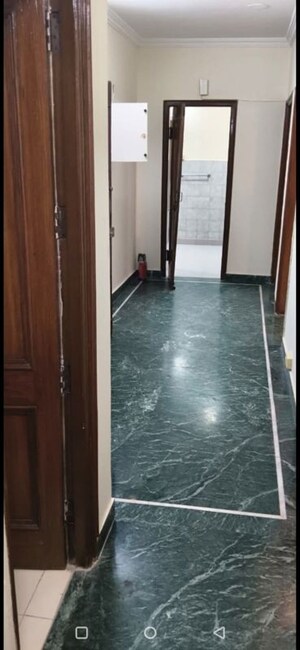  4 BHK Builder Floor at Sarvodaya Enclave – for Rent
