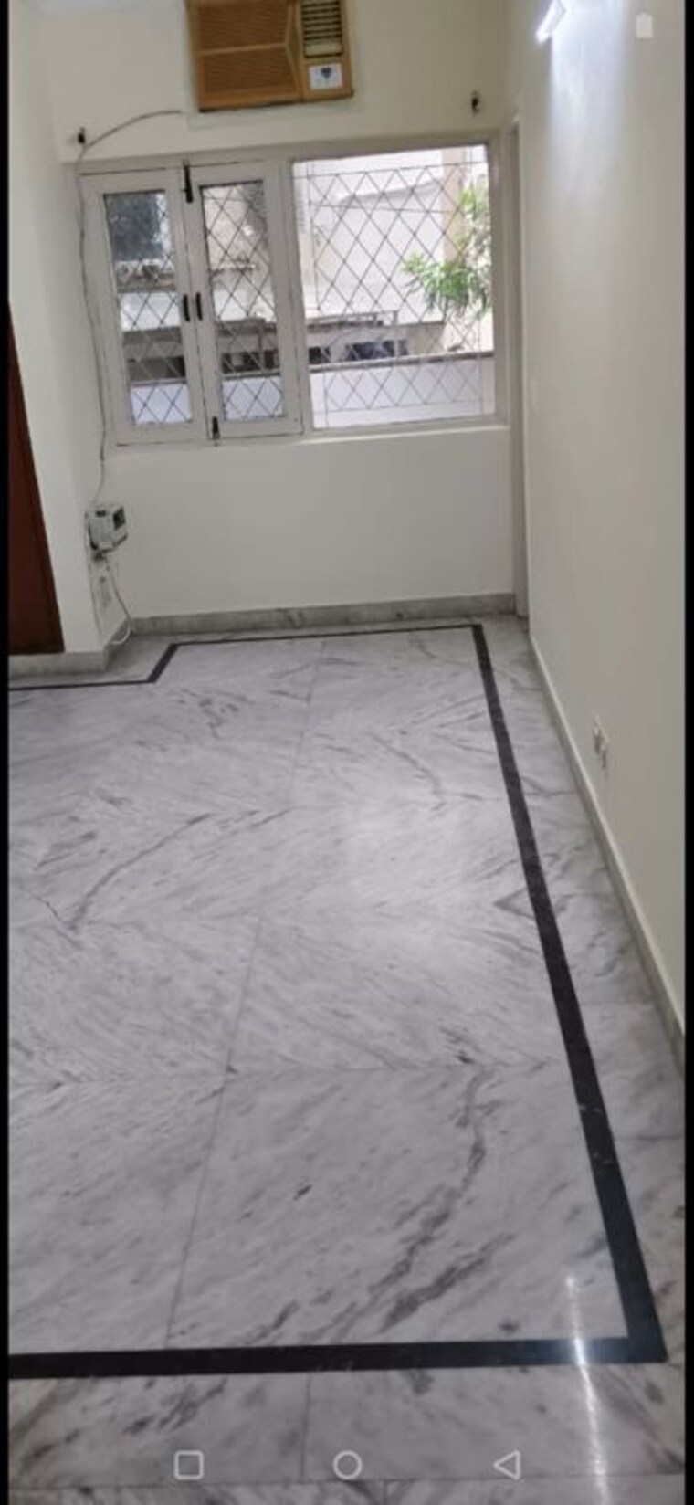 Room, sarvodaya enclave 4 Bedroom 500 Sq.Yd. Builder Floor In Sarvodaya Enclave Delhi 10536765