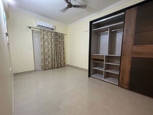 Room in 3 BHK Apartment at Mantri Global Heights, Whitefield Road – for Sale