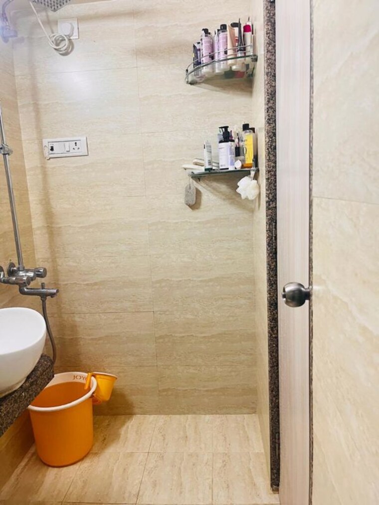 Bathroom, rite-veesita-residency 2 Bedroom 800 Sq.Ft. Apartment In Andheri East Mumbai 10536913