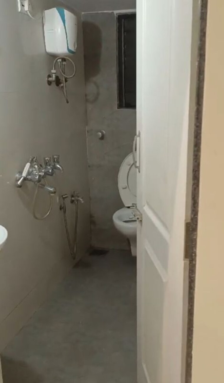 Bathroom, salasar-aanand 2 Bedroom 560 Sq.Ft. Apartment In Mira Road East Thane 10536996