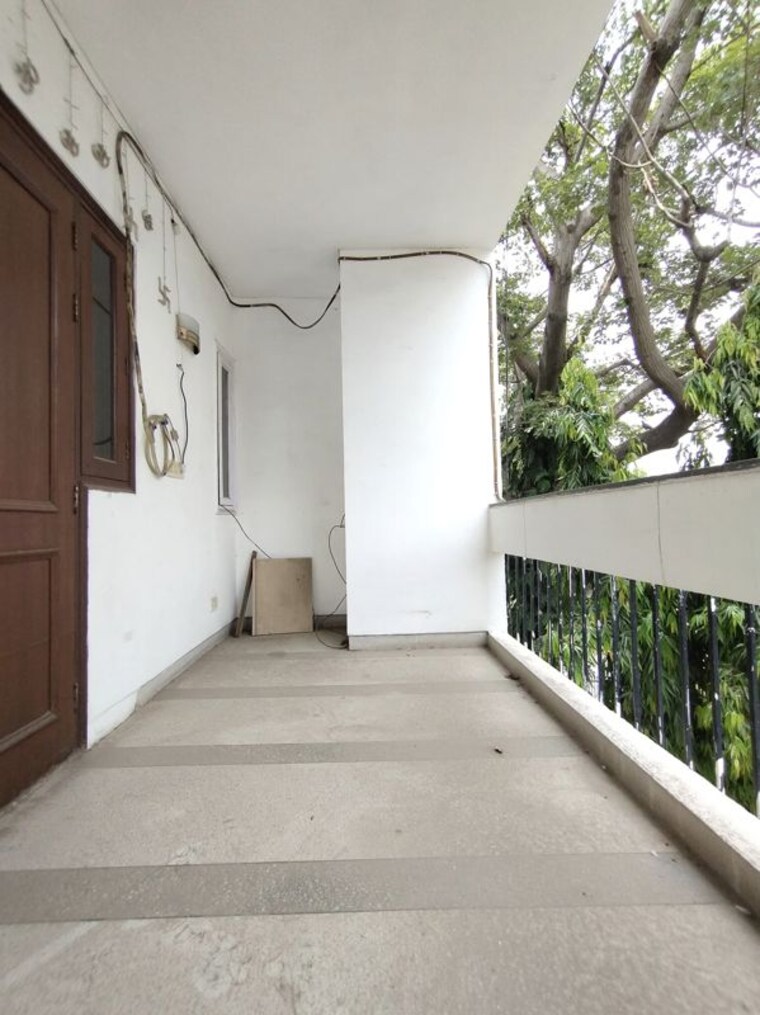 undefined, east of kailash 3 Bedroom 400 Sq.Yd. Builder Floor In East Of Kailash Delhi 10537001