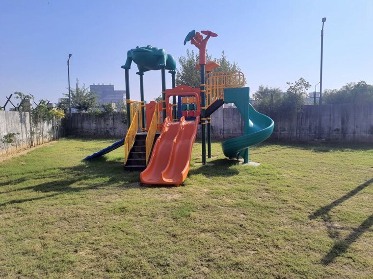 Gym, nh 8 3 Bedroom 1600 Sq.Ft. Apartment In Nh 8 Dharuhera 10537004