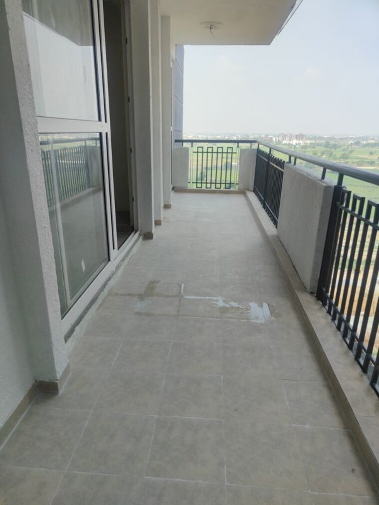 Balcony, nh 8 3 Bedroom 1600 Sq.Ft. Apartment In Nh 8 Dharuhera 10537004