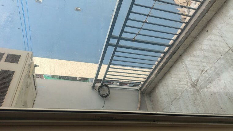 Balcony, sector 69 2 Bedroom 900 Sq.Ft. Apartment In Sector 69 Gurgaon 10536963