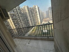 3 BHK + Servant Room Apartment For Rent in Amrapali La Galleria