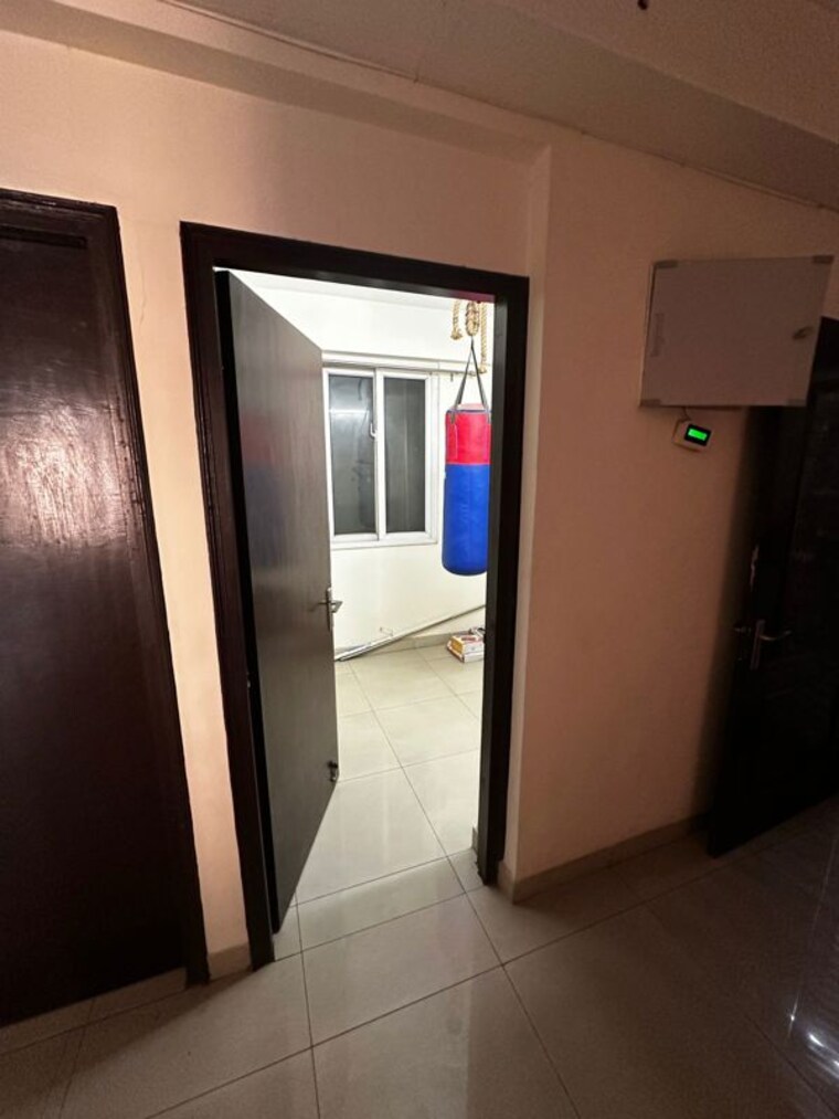 Room, amrapali-la-galleria 3 Bedroom 2000 Sq.Ft. Apartment In Tech Zone 4 Greater Noida Greater Noida 10344279