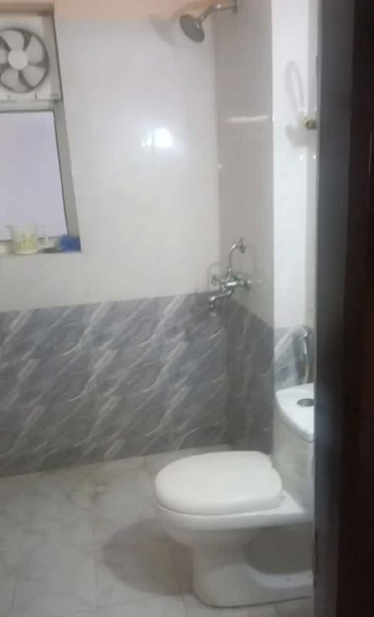 Bathroom, earthcon-casa-royale 3 Bedroom 1155 Sq.Ft. Apartment In Sector 1 Greater Noida Greater Noida 10320233