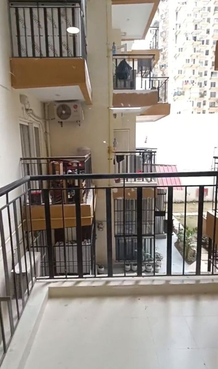 undefined, amrapali-centurian-park 3 Bedroom 1400 Sq.Ft. Apartment In Tech Zone 4 Greater Noida Greater Noida 10294707