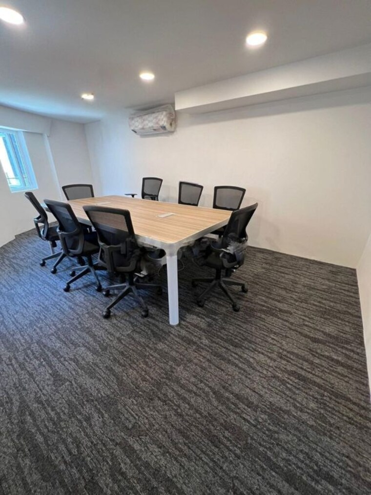Team Area, rnt marg Commercial Office Space 1900 Sq.Ft. In Rnt Marg Indore 10537039