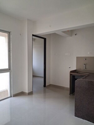 Room in 2 BHK Apartment at Prakruti Heights Haware City, Haware City – for Rent
