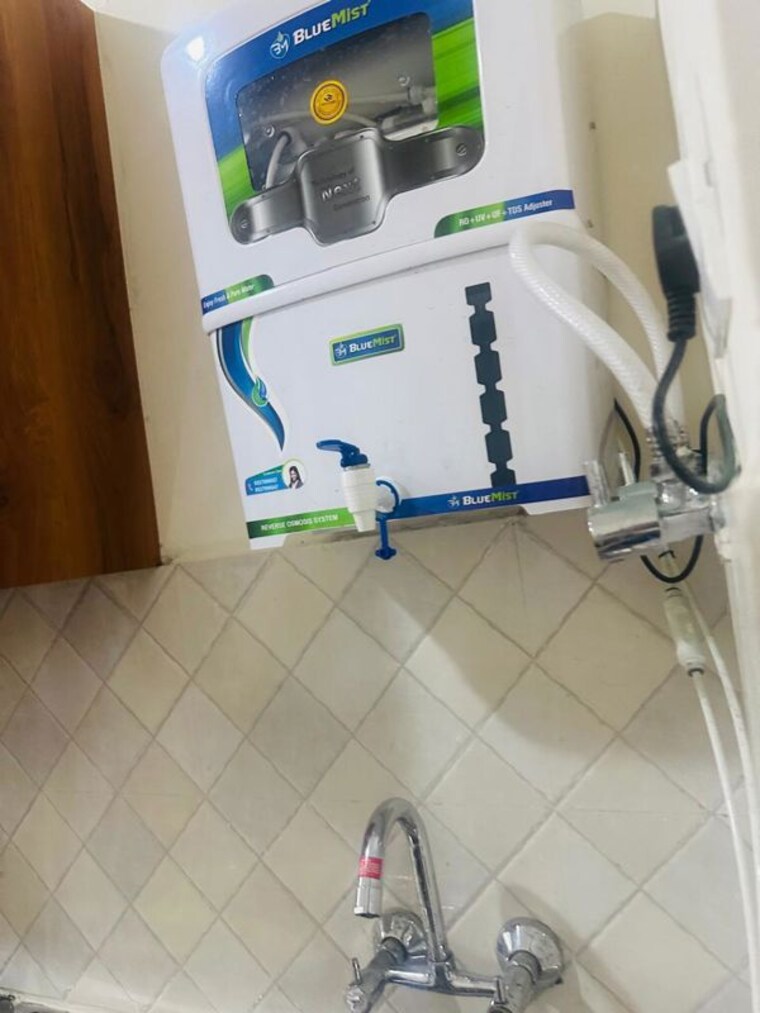 Bathroom, amrapali-centurian-park 3 Bedroom 1400 Sq.Ft. Apartment In Tech Zone 4 Greater Noida Greater Noida 10294631