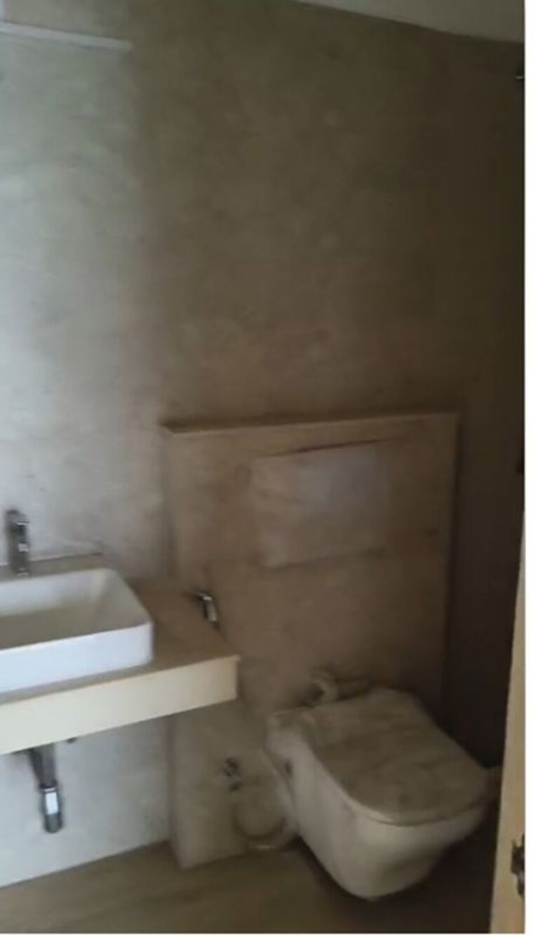Bathroom, concrete-sai-swayam 2 Bedroom 1002 Sq.Ft. Apartment In Chembur Mumbai 10537051