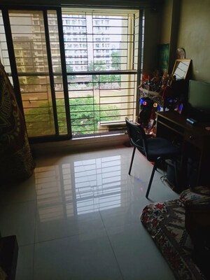 Room in 2.5 BHK Apartment at Shashtri Nagar – for Sale
