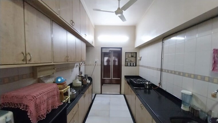 Kitchen, hari-preet-apartment 3 Bedroom 1220 Sq.Ft. Apartment In Santacruz West Mumbai 10537046