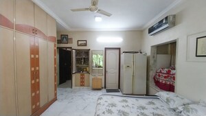 Living Room in 3 BHK Apartment at Hari Preet Apartment, Santacruz West – for Sale