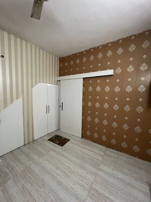 Room in 1 BHK Apartment at Sector 48 – for Rent