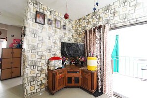 Room in 2 BHK Apartment at Gota – for Sale