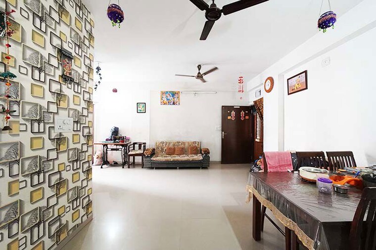 Living Room, gota 2 Bedroom 138 Sq.Yd. Apartment In Gota Ahmedabad 10537074