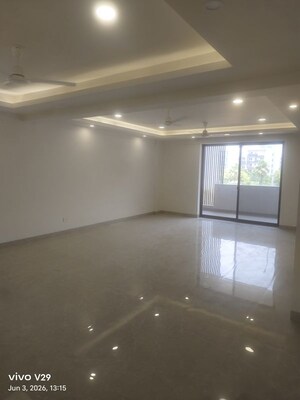 Room in 3 BHK Apartment at Conscient Heritage One, Sector 62 – for Sale