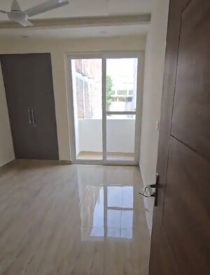 Room in 3 BHK Builder Floor at Puri Kohinoor, Sector 89 – for Sale
