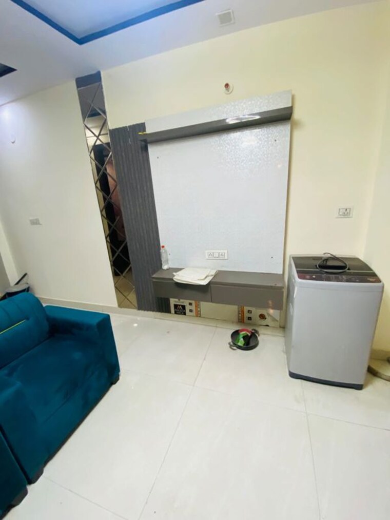 Room, uttam nagar 1 Bedroom 1850 Sq.Ft. Builder Floor In Uttam Nagar Delhi 10537124