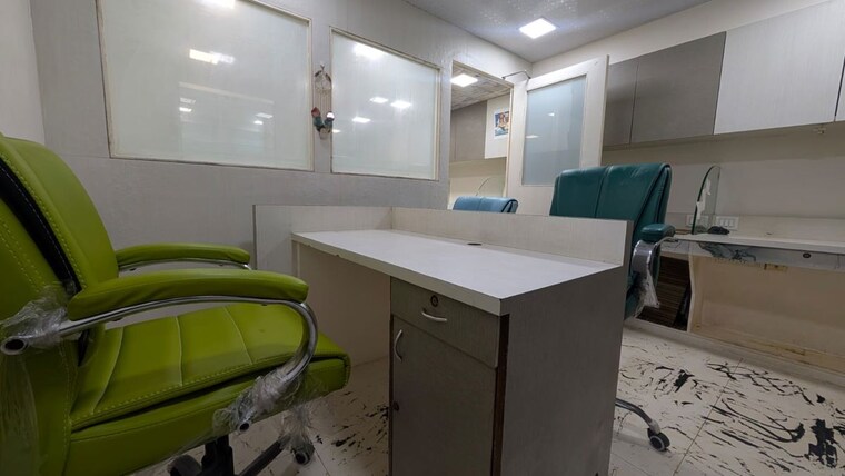 Team Area, royal-palms Commercial Office Space 300 Sq.Ft. In Goregaon East Mumbai 10537129