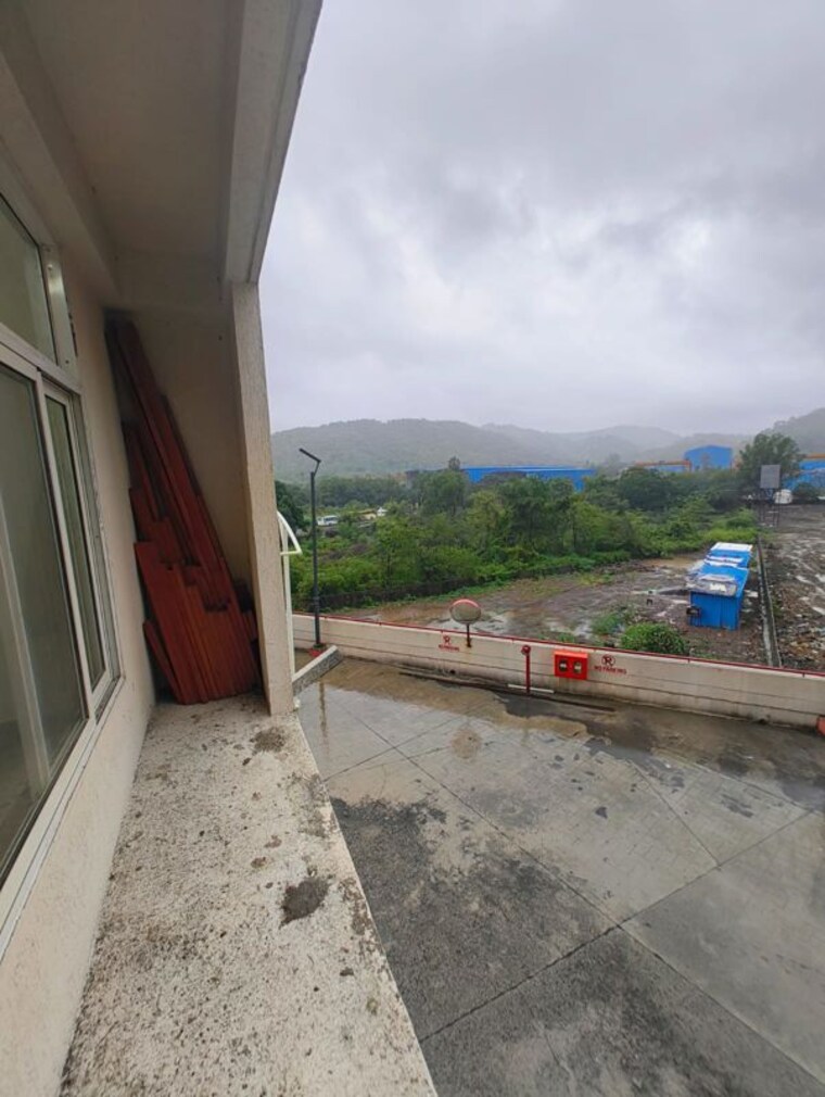 Balcony, godrej-emerald 2 Bedroom 600 Sq.Ft. Apartment In Ghodbunder Road Thane 10537135