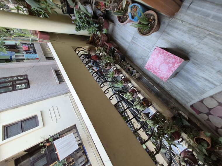 Balcony, mayur vihar 3.5 Bedroom 1050 Sq.Ft. Builder Floor In Mayur Vihar Delhi 10537133