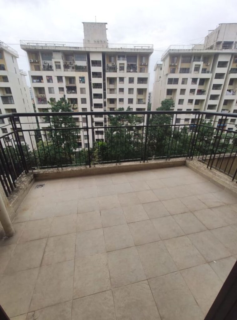 Balcony, kalpataru-splendour 2 Bedroom 840 Sq.Ft. Apartment In Wakad Pune 10537127