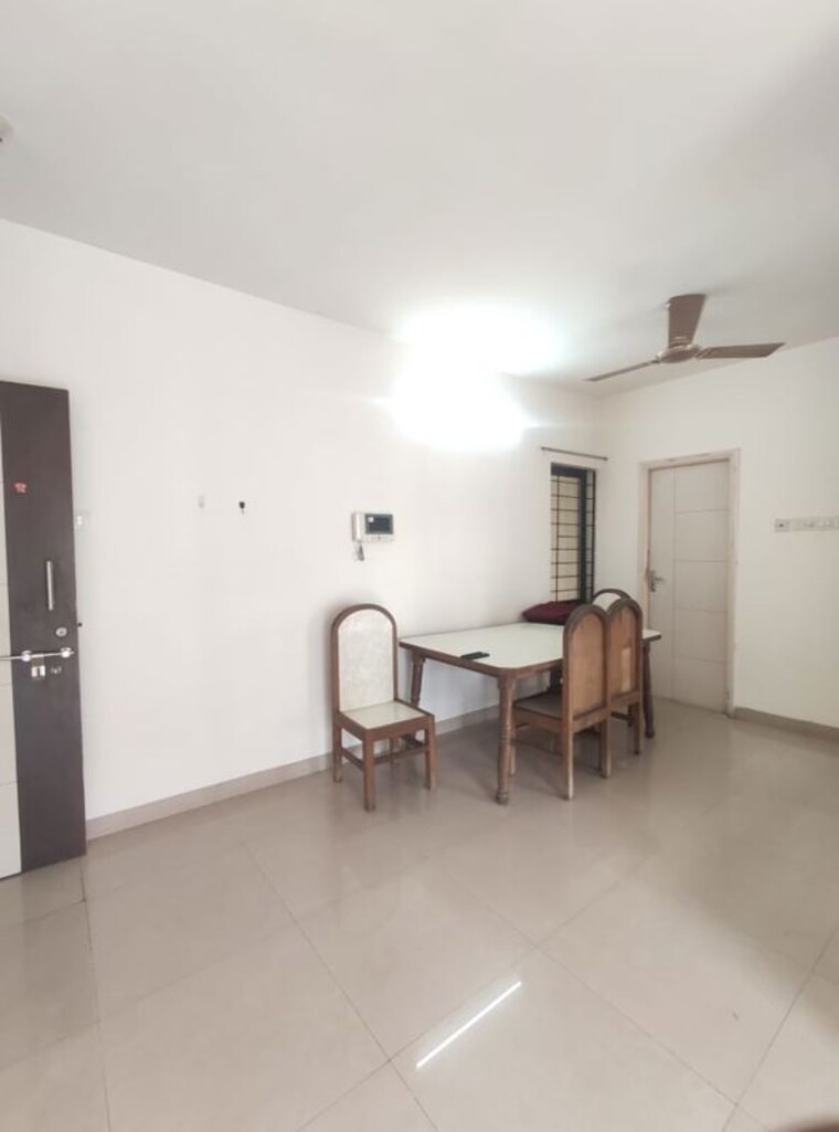 Living Room, kalpataru-splendour 2 Bedroom 840 Sq.Ft. Apartment In Wakad Pune 10537127