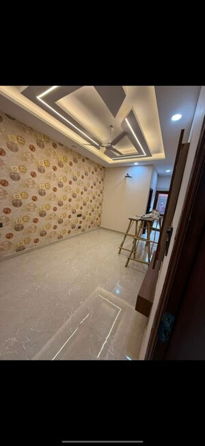 Room in 6+ BHK Independent House at Chandigarh Airport – for Sale