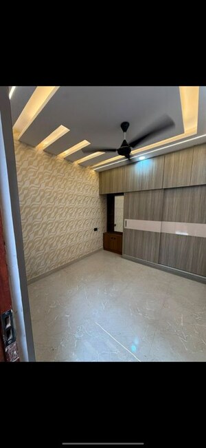 Room in 6+ BHK Independent House at Chandigarh Airport – for Sale