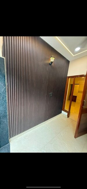 Room in 6+ BHK Independent House at Chandigarh Airport – for Sale