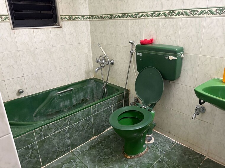 Washroom, suda-silver-estate 4 Bedroom 1850 Sq.Ft. Apartment In Kondhwa Pune 10537159