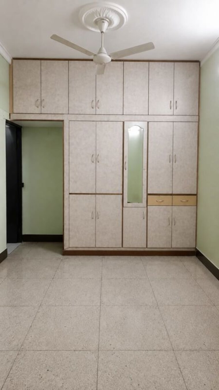 Room, aliganj-plaza 3 Bedroom 1800 Sq.Ft. Independent House In Aliganj Lucknow 10537172