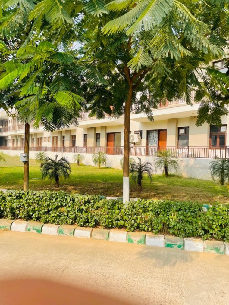 Garden, krish-harmony 2 Bedroom 1040 Sq.Ft. Builder Floor In Alwar Bypass Road Bhiwadi 10537158