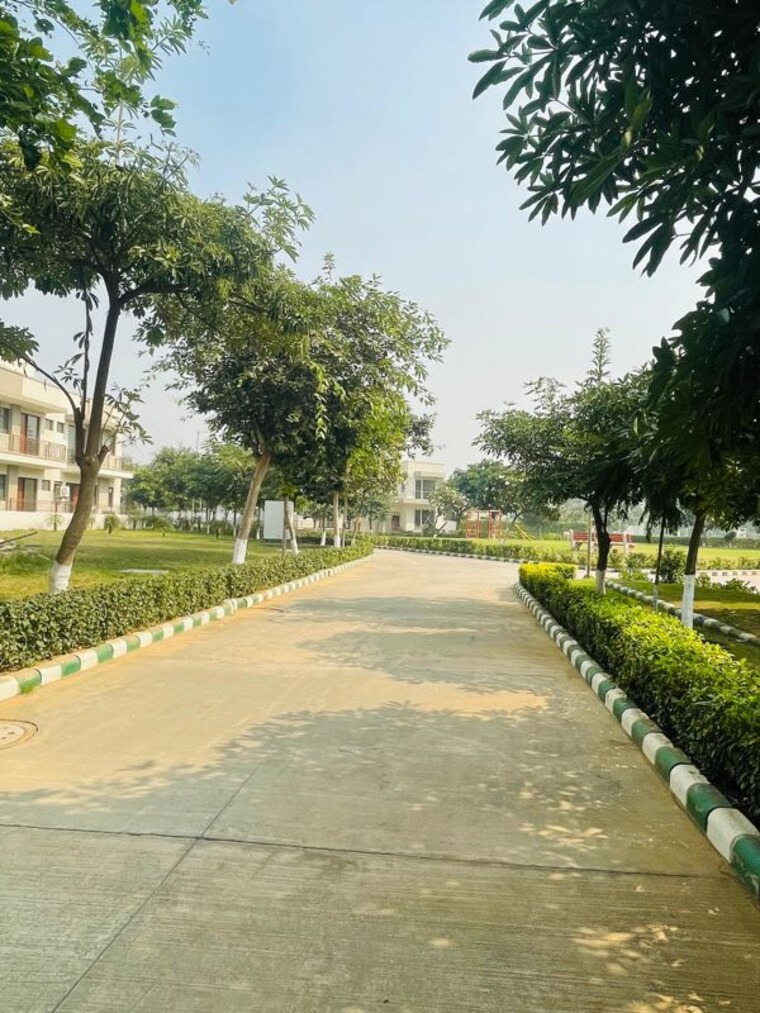 Garden, krish-harmony 2 Bedroom 1040 Sq.Ft. Builder Floor In Alwar Bypass Road Bhiwadi 10537158
