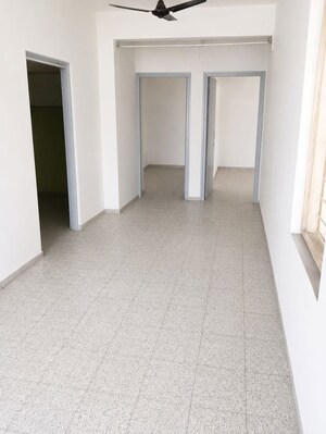 Room in 2 BHK Apartment at Karve Nagar – for Rent