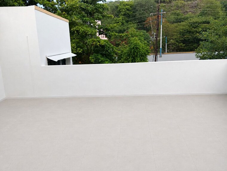 Balcony, karve nagar 2 Bedroom 1000 Sq.Ft. Apartment In Karve Nagar Pune 10537167