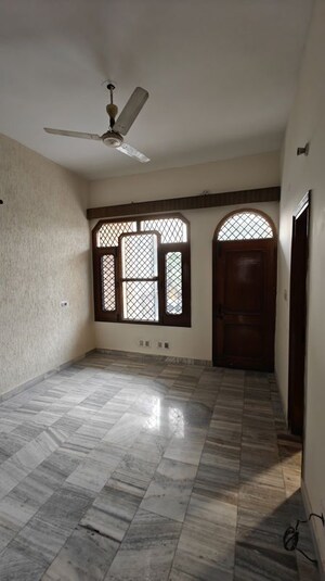 3.5 BHK Builder Floor For Rent in Sector 10