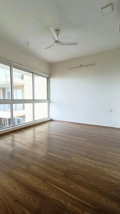 2 BHK Apartment For Rent in LnT Realty Crescent Bay