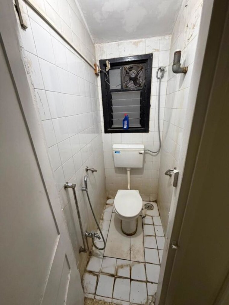 Bathroom, karve nagar 2 Bedroom 1000 Sq.Ft. Villa In Karve Nagar Pune 10537186