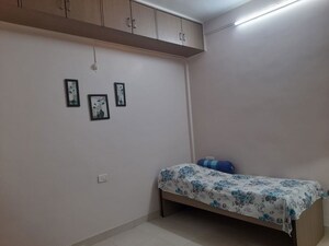 Bedroom in 2 BHK Apartment at Shivajinagar – for Rent