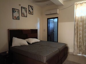Bedroom in 3 BHK Builder Floor at Sai Kunj New Palam  vihar, New Palam Vihar Phase 3 – for Rent