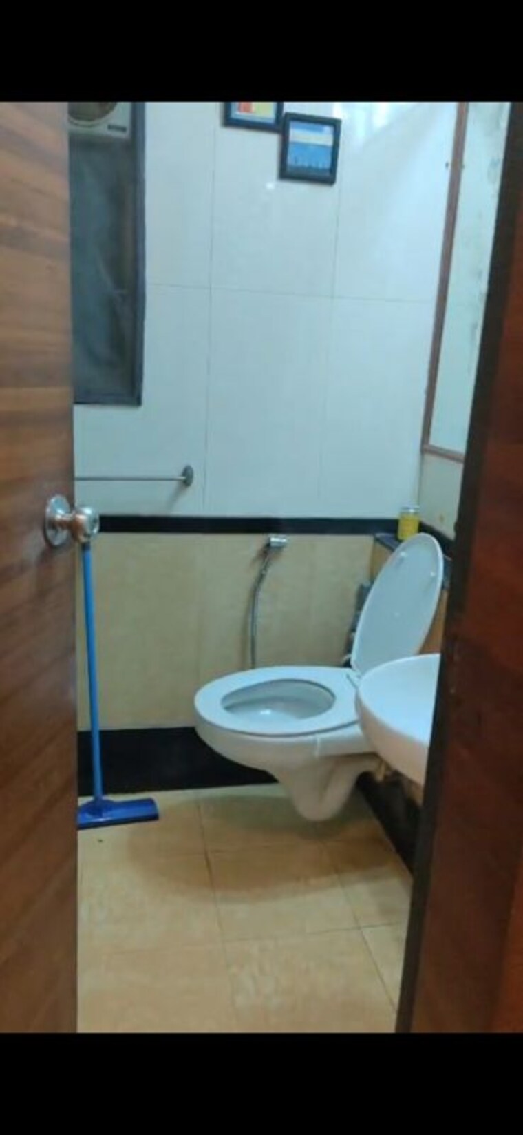 Bathroom, gurunanak-complex 2 Bedroom 550 Sq.Ft. Apartment In Andheri East Mumbai 10537199