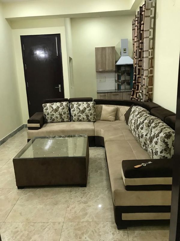 3 BHK 215 Sq.Yd. Builder Floor in Craft Destination 43