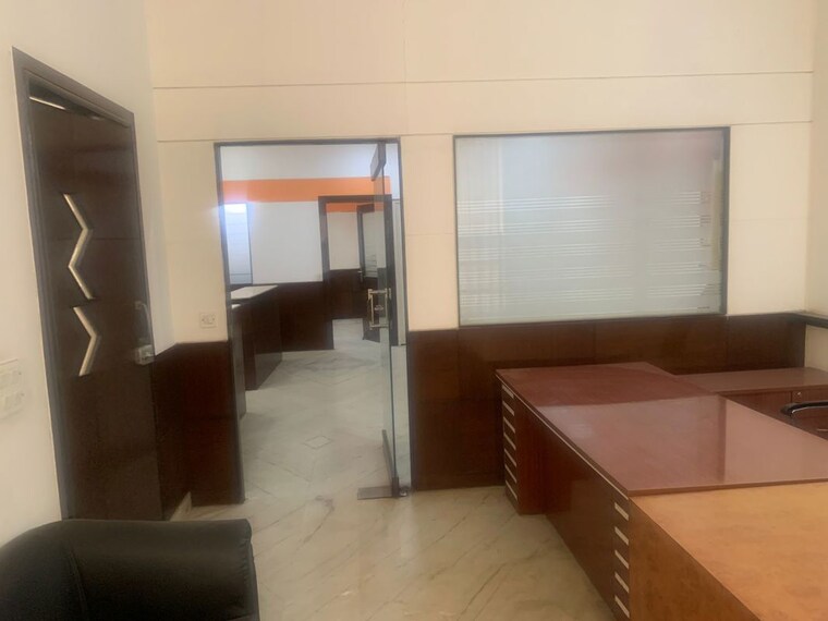 Other, sector 65 Commercial Warehouse 3000 Sq.Ft. In Sector 65 Noida 10537207