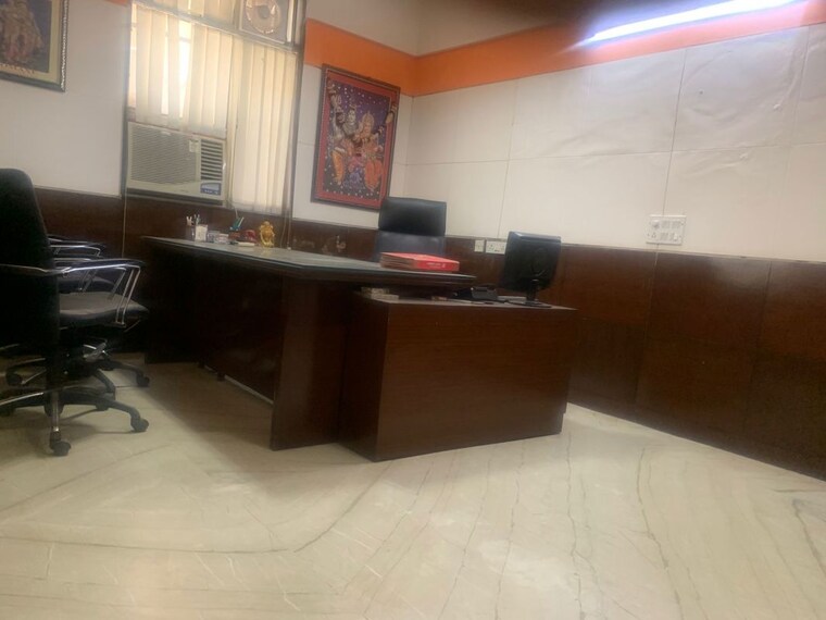 Other, sector 65 Commercial Warehouse 3000 Sq.Ft. In Sector 65 Noida 10537207