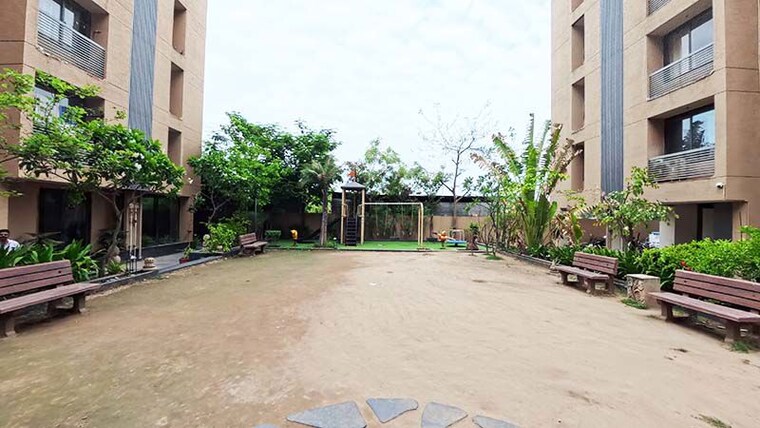 Exterior View, chandkheda 2 Bedroom 145 Sq.Yd. Apartment In Chandkheda Ahmedabad 10537240